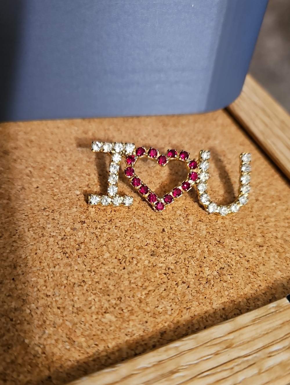 I Heart U Rhinestone Brooch. - Picture 5 of 5